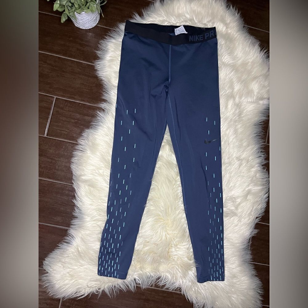 Nike Pro long length leggings sz Large